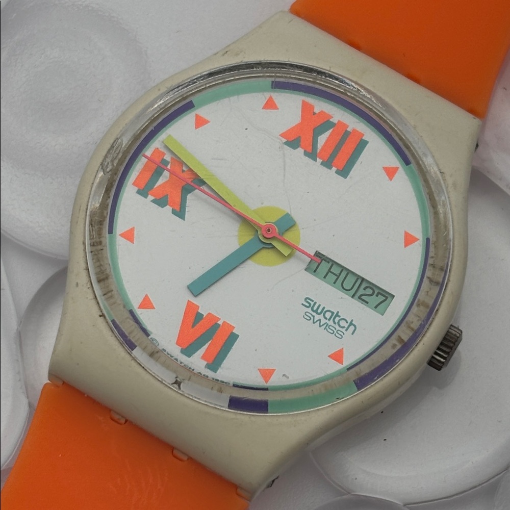 Swatch Watch - GW701 - SHORT LEAVE